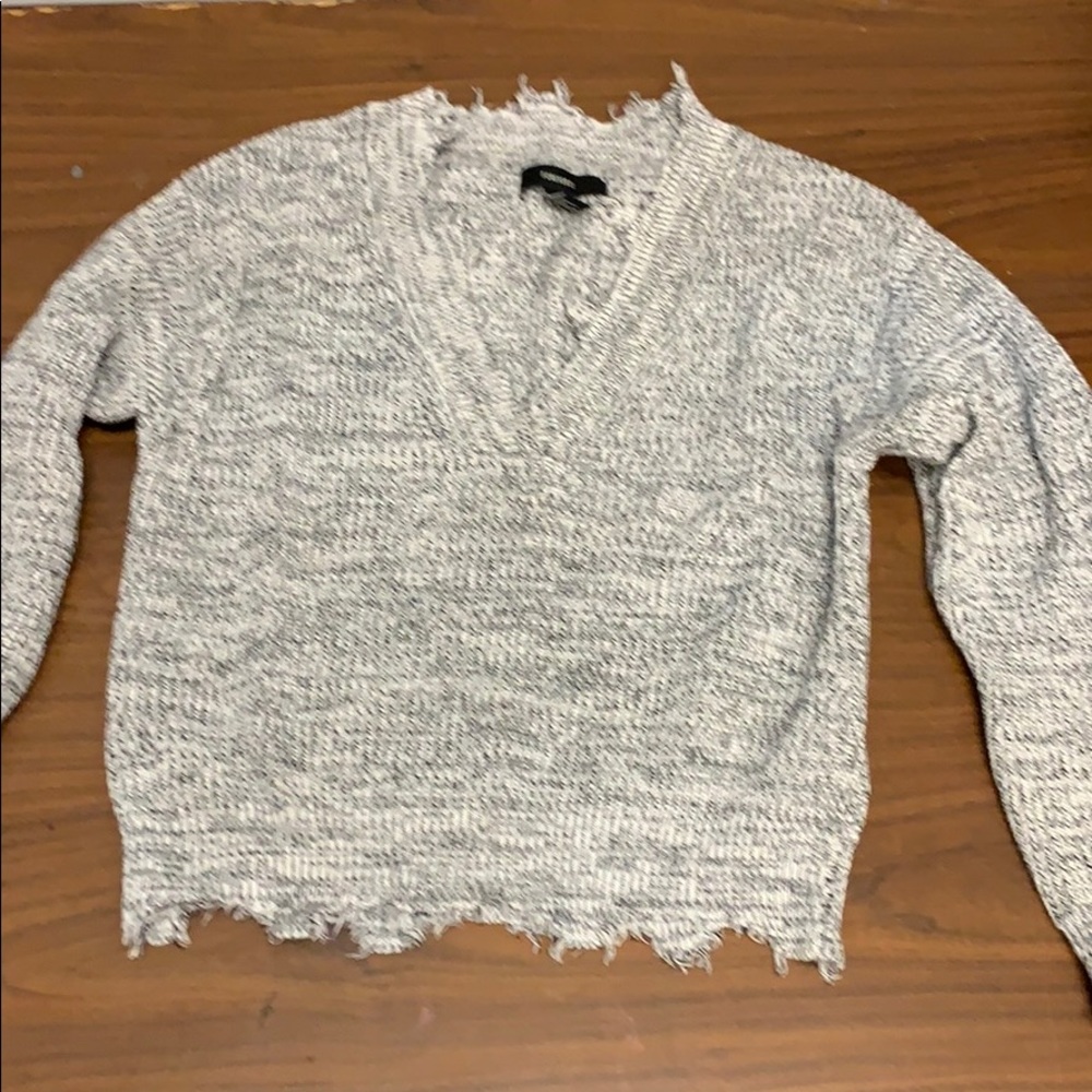 Sweater - Picture 1 of 3